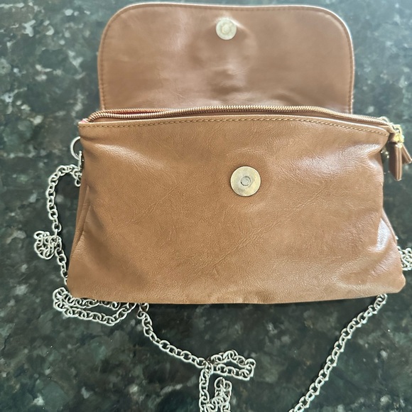 Tory Burch crossbody purse. Brown with gold accents and red inside pockets - Picture 6 of 11